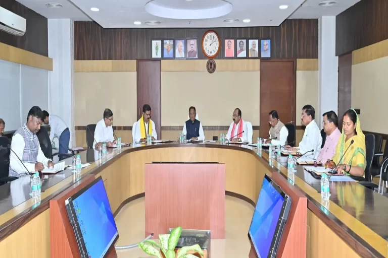 CG Cabinet Meeting: छत्तीसगढ़ में आज कैबिनेट बैठक, बजट घोषणाओं से लेकर मजदूरों के लिए बड़े फैसलों की उम्मीद