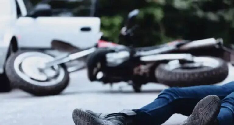 छत्तीसगढ़: सरायपाली में भीषण सड़क हादसा, तीन युवकों की मौत, एक गंभीर घायल