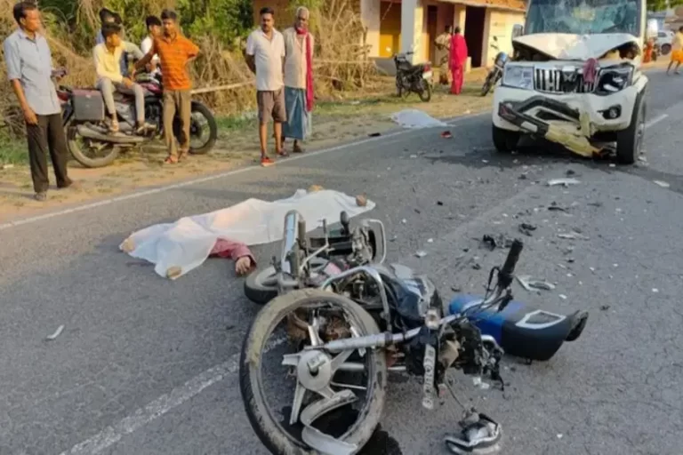तेज रफ्तार बोलेरो की टक्कर से दर्दनाक हादसा, पिता-पुत्र समेत दो की मौत, एक गंभीर