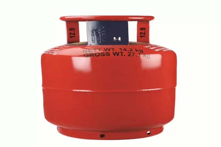 गैस एजेंसियों की लापरवाही: बिना जांच के घरों तक पहुंच रहे सिलेंडर, लोगों की जान पर बन आई