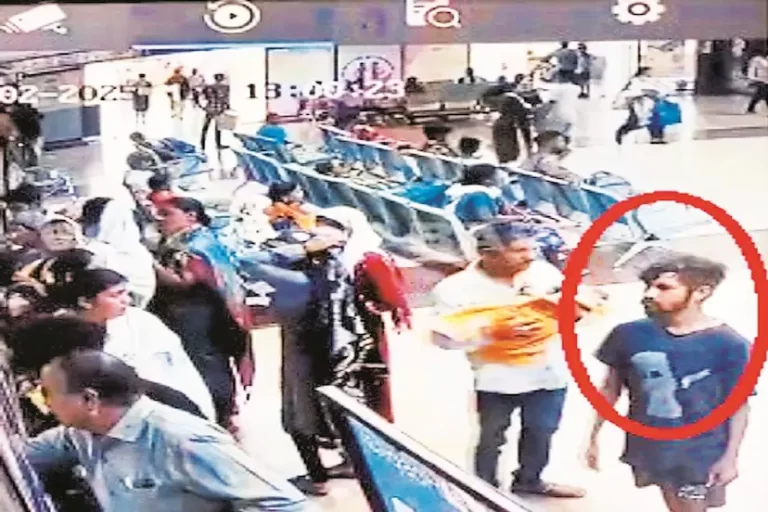 मेडिकल कॉलेज में दिनदहाड़े जेबकट की वारदात, सीसीटीवी में कैद हुई पूरी घटना