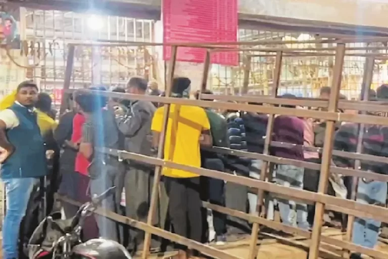 चांदनी चौक की शराब दुकान को लेकर अधिवक्ता संघ ने जताया विरोध, सीएम को सौंपा ज्ञापन