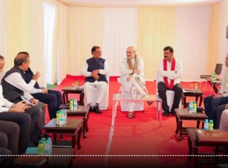 नक्सल मोर्चे पर सफलता से गदगद हुए शाह, अफसरों को किया सम्मानित, बोले-जवानों से मिलने को उत्सुक हूं…