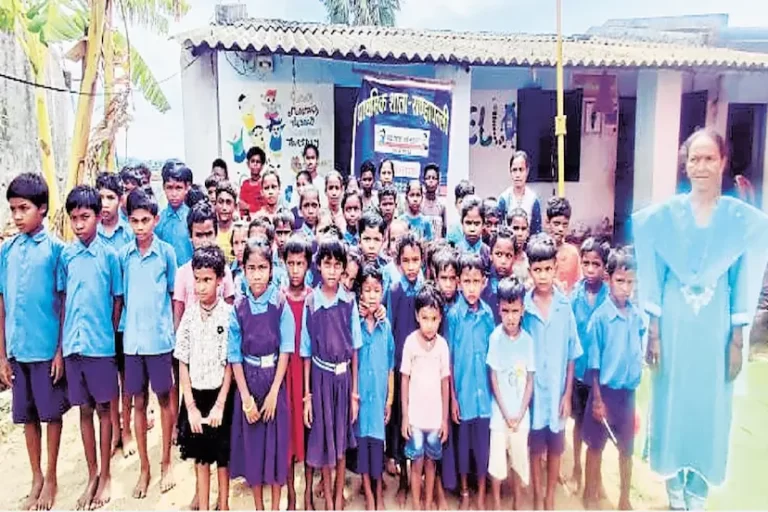 बीजापुर: नक्सली असर से मुक्त होकर 76 स्कूलों में फिर गूंजेगी बच्चों की आवाज, शिक्षकों की हुई तैनाती
