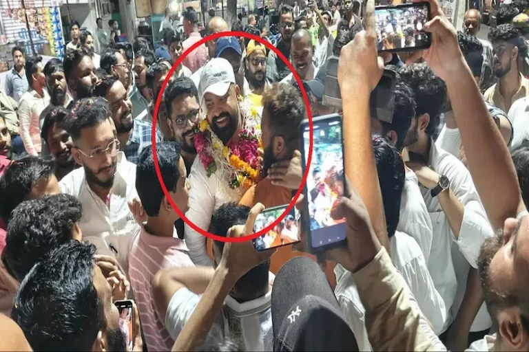 पत्रकारों से मारपीट करने वाले बाउंसरों की रिहाई पर हुआ जश्न, माला पहनाकर किया स्वागत, पुलिस बनी दर्शक