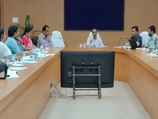 आयुष्मान योजना में फर्जीवाड़ा बर्दाश्त नहीं: कोरबा कलेक्टर ने दिए निजी अस्पतालों की निगरानी के निर्देश