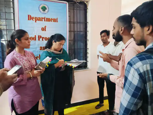 बिलासपुर, अटल विश्वविद्यालय में निरीक्षण के दौरान छात्रों ने समस्याएँ उठाईं