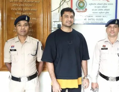 आईपीएल क्रिकेट सट्टा कांड: मुख्य आरोपी दीपक घिरवानी गिरफ्तार, मोबाइल व अन्य सामग्री जब्त