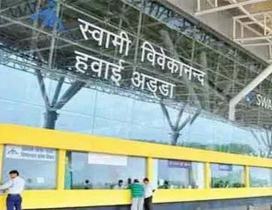 रायपुर एयरपोर्ट पर फ्लाइट रद्द होने से हंगामा, यात्रियों ने जताई नाराजगी