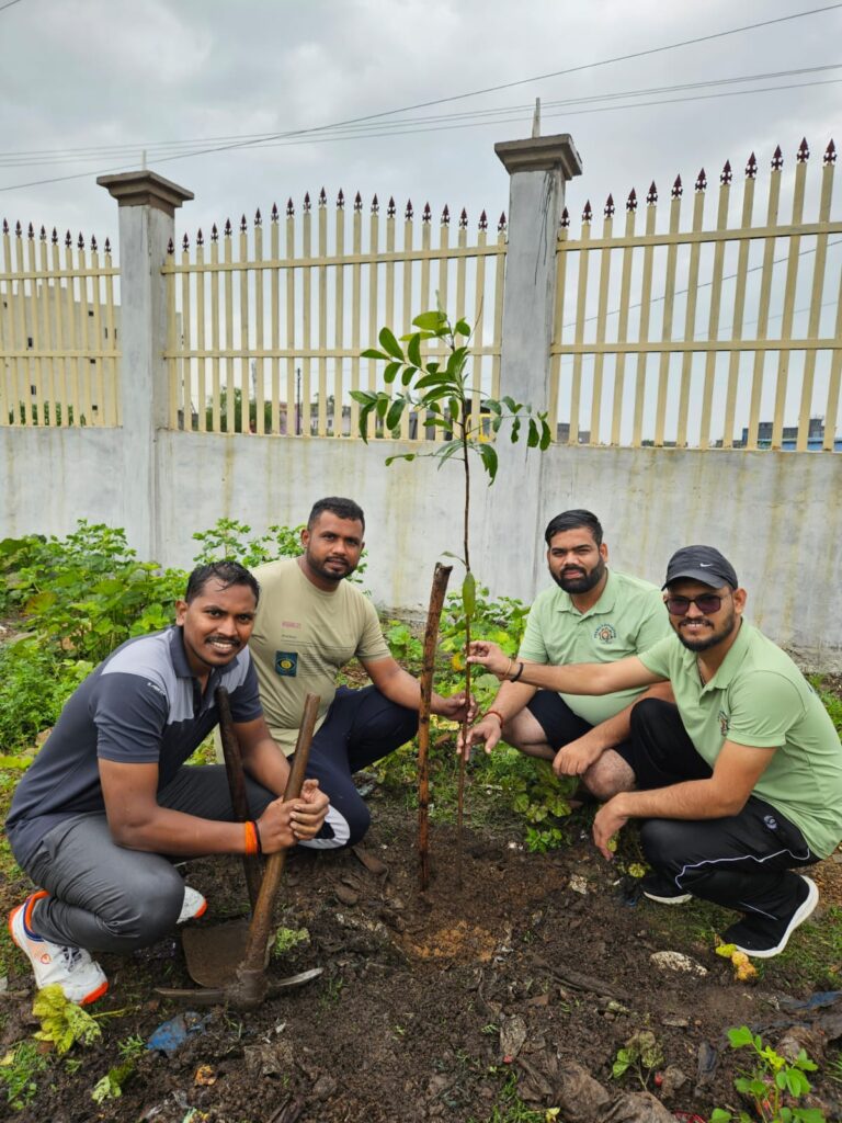 उरकुरा में प्रमा फाउंडेशन का औषधीय पौधारोपण अभियान सफलतापूर्वक संपन्न