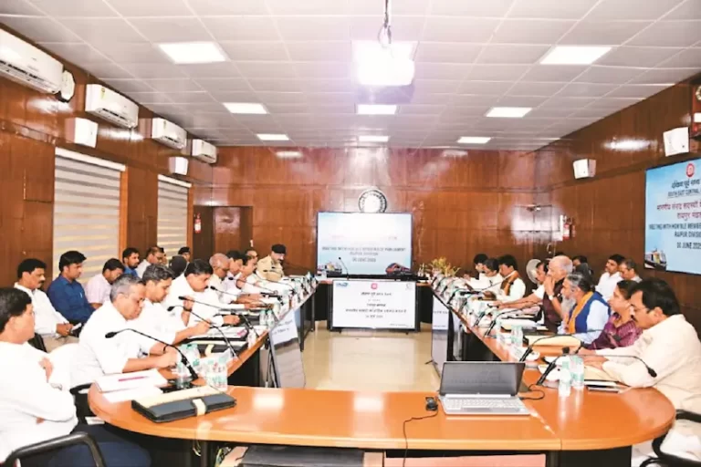 छत्तीसगढ़ में रेलवे सुधार की दिशा में बड़ा दावा: दो साल में सुधरेगी ट्रेनों की लेटलतीफी – सांसद बृजमोहन अग्रवाल