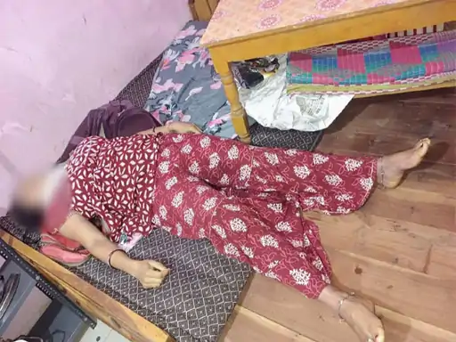 नाश्ते को लेकर हुआ विवाद, पत्नी ने की आत्महत्या: रायगढ़ में पंखे से लटकता मिला शव, जांच में जुटी पुलिस