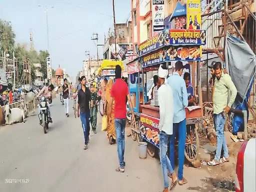 सड़कों और फुटपाथों पर पंडाल लगाने के लिए अब अनुमति लेना अनिवार्य, 7 दिन पहले देना होगा आवेदन