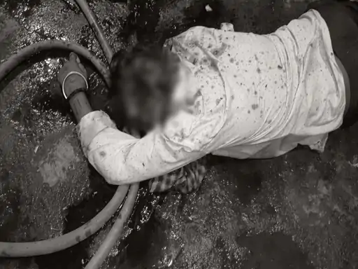 रायपुर में हाल के 48 घंटों में चार गंभीर हत्याएं सामने आईं, जिनके विवरण इस प्रकार हैं: