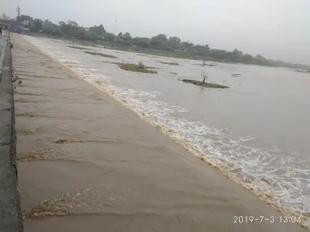 अरपा नदी में डूबने से युवक की मौत, बैराज का गेट खुलने से बढ़ा जलस्तर