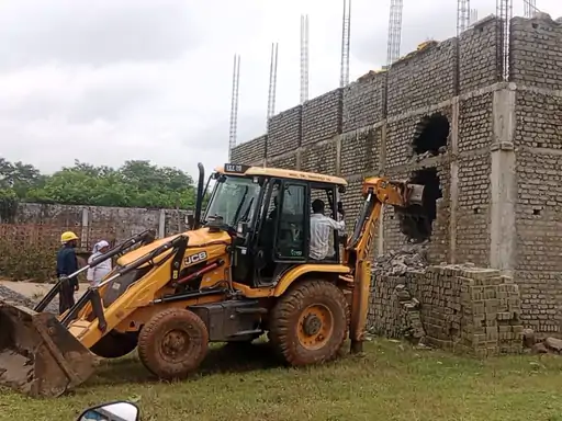 बिलासपुर में अवैध प्लॉटिंग पर कार्रवाई का सिलसिला जारी, पांचवें दिन भी चला बुलडोजर