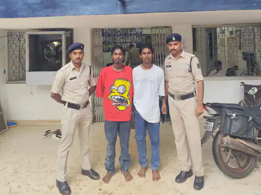 दुर्ग पुलिस की बड़ी कार्रवाई: लूट, चोरी और शराब तस्करी के 3 मामलों में 4 आरोपी गिरफ्तार