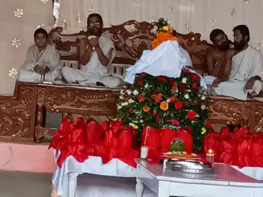 राजनांदगांव में मुनि वीरभद्र का प्रवचन: इच्छाओं के त्याग और आहार संयम को बताया तप का आधार