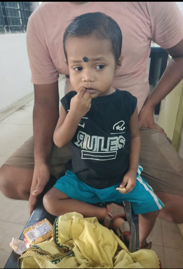 बिरगांव में लावारिस हालत में मिला 2 साल का मासूम, वाहन में छोड़ा गया था बच्चा