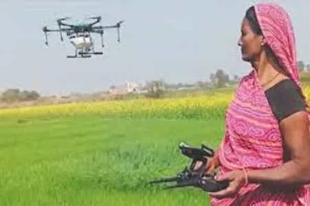 रायपुर जिले में नैनो उर्वरक और ड्रोन से आधुनिक खेती को बढ़ावा