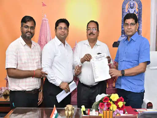 छत्तीसगढ़ में तहसीलदारों की हड़ताल समाप्त: राजस्व मंत्री से हुई बातचीत के बाद बड़ा ऐलान