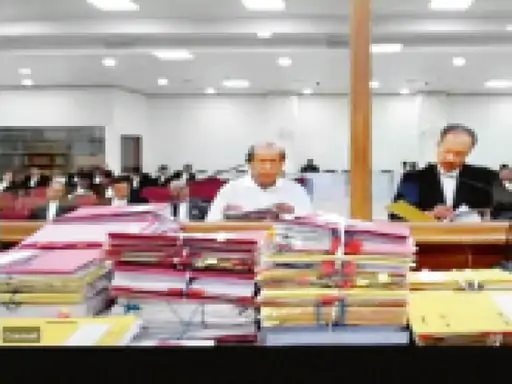 30 साल बाद न्याय: हाईकोर्ट ने रिटायर्ड अधिकारी को पीएचडी पर दो वेतनवृद्धि का लाभ देने का आदेश दिया