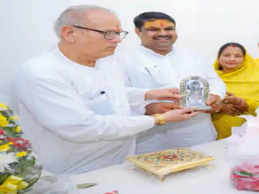 पिता ने बेटे के संघर्ष को याद किया – मंत्री बने गजेंद्र यादव